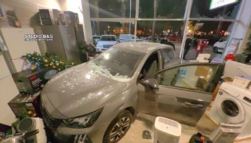  ΙΧ εισέβαλε σε κατάστημα προκαλώντας σοβαρές ζημιές 