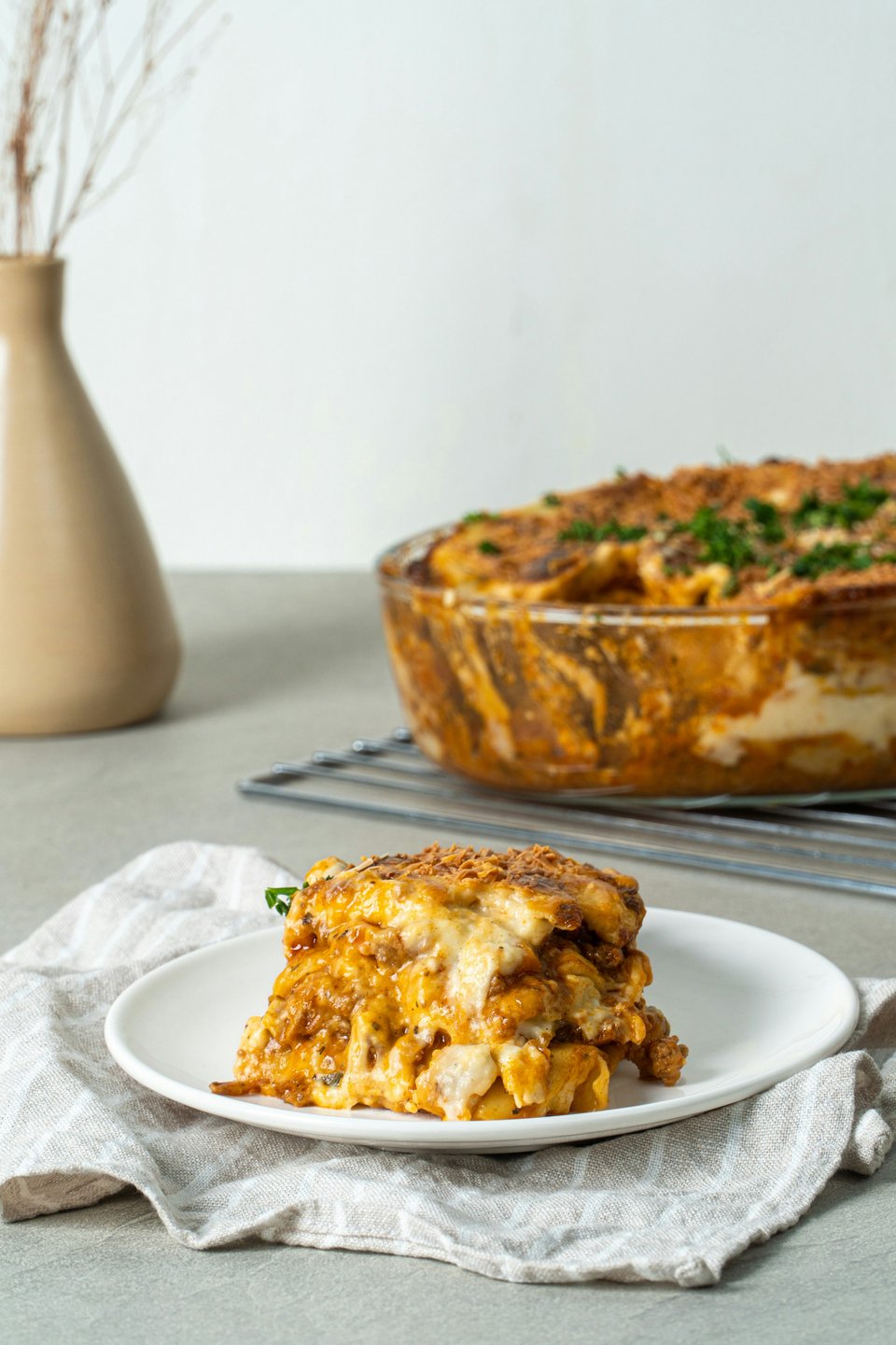 Πατάτες με κιμά και μπεσαμέλ / Φωτογραφία: Unsplash