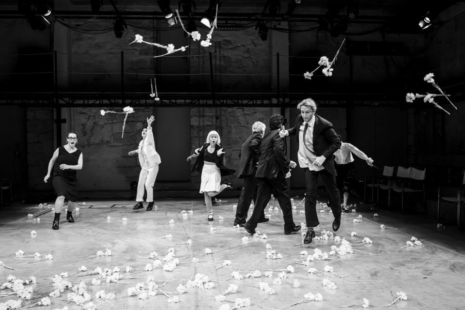 Πειραματική Σκηνή - Θέατρο Δίπυλον «Μη φοβάστε. Είναι θέατρο»