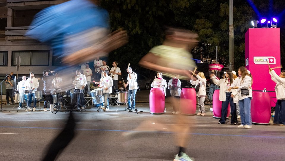 Στιγμιότυπo από τον 42ο&nbsp;Μαραθώνιο της Αθήνας, τον Αυθεντικό 