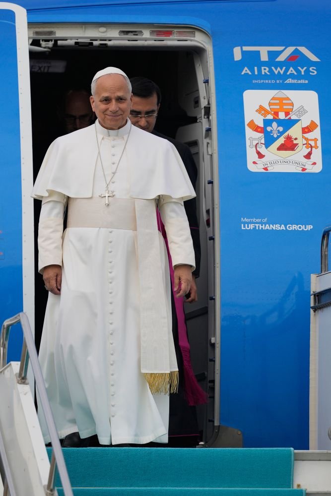 Ο Πάπας Λέων ΙΔ' έφθασε στην Τουρκία 