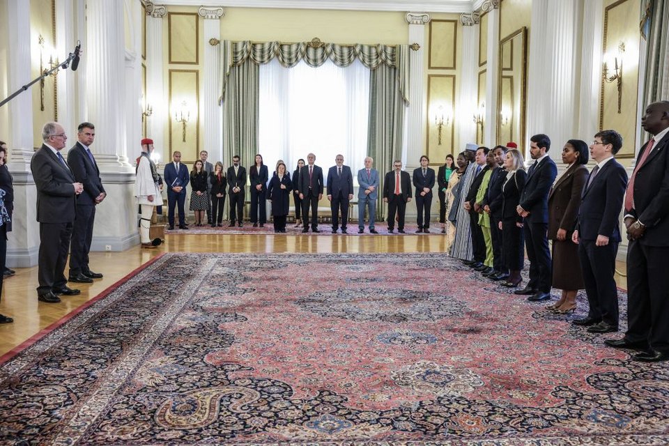 Τελετή επίδοσης διαπιστευτηρίων νέων πρέσβεων στο Προεδρικό Μέγαρο