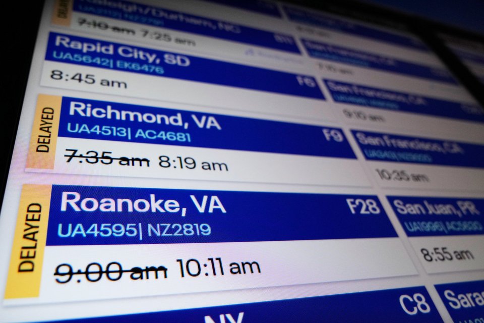 Ακυρώσεις πτήσεων της United στο αεροδρόμιο Ο'Χέιρ, στο Σικάγο, εξαιτίας του shutdown / AP