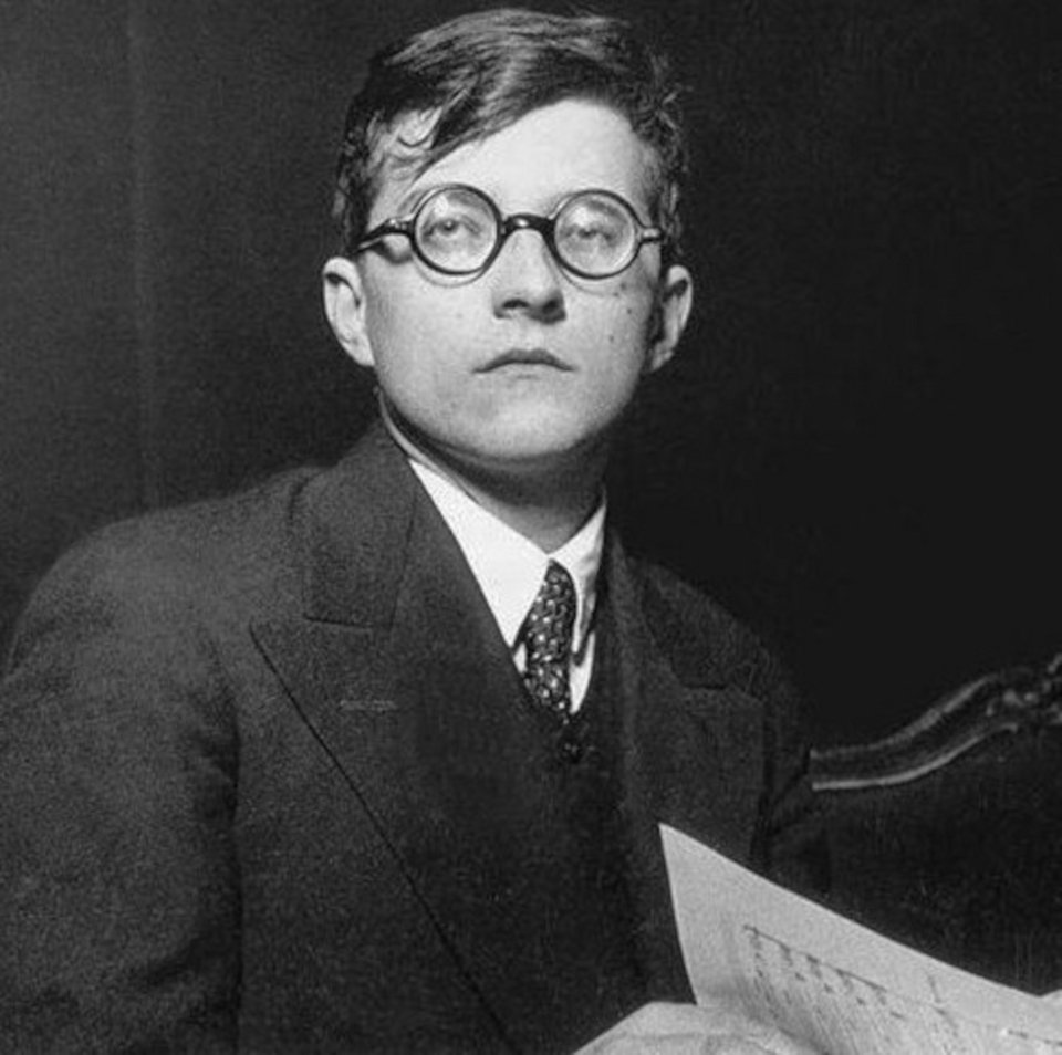 Φιλαρμόνια Ορχήστρα Αθηνών: Γύρω από τον Σοστακόβιτς, 25 Νεοεμβρίου, Μέγαρο Μουσικής,  Μια συμφωνική αναδρομή στον 20ό αιώνα με άξονα τον Σοστακόβιτς