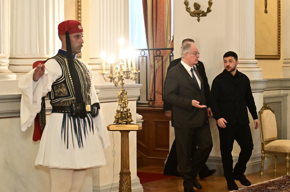 Τασούλας και Ζελένσκι εισέρχονται στο προεδρικό μέγαρο /Eurokinissi