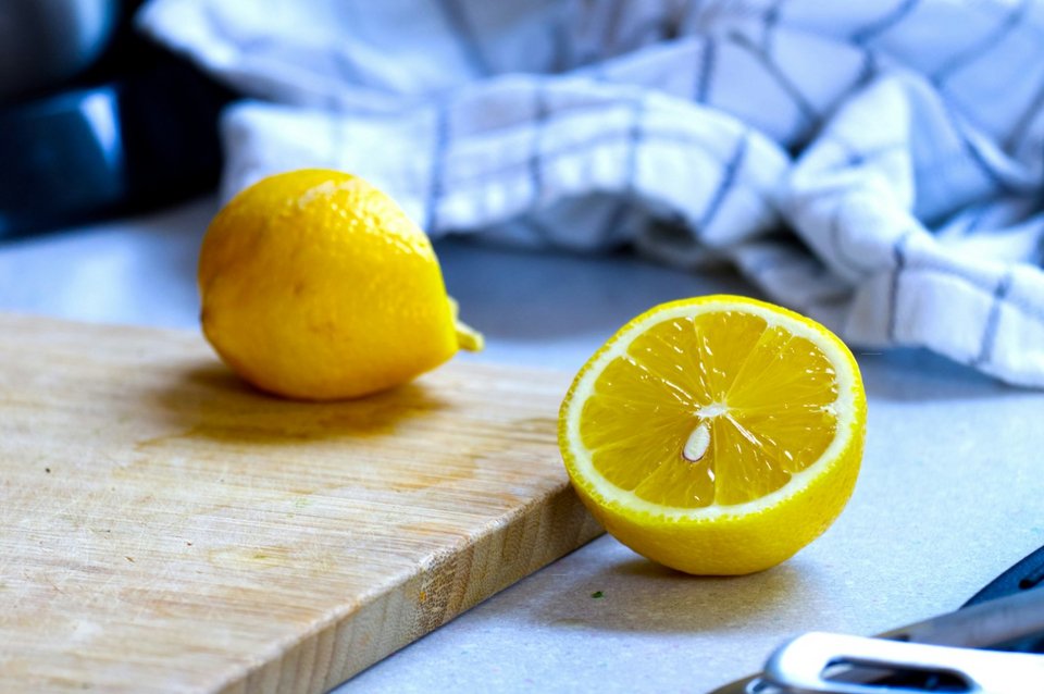 Κομμένο λεμόνι