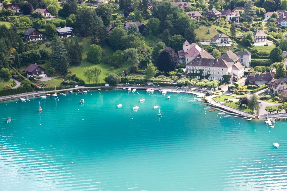 Η Λίμνη d'Annecy © Shutterstock