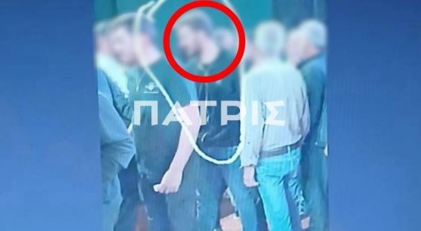  Φωτογραφίες από το βίντεο που προσκόμισε ο 23χρονος ﻿/ patris.gr 