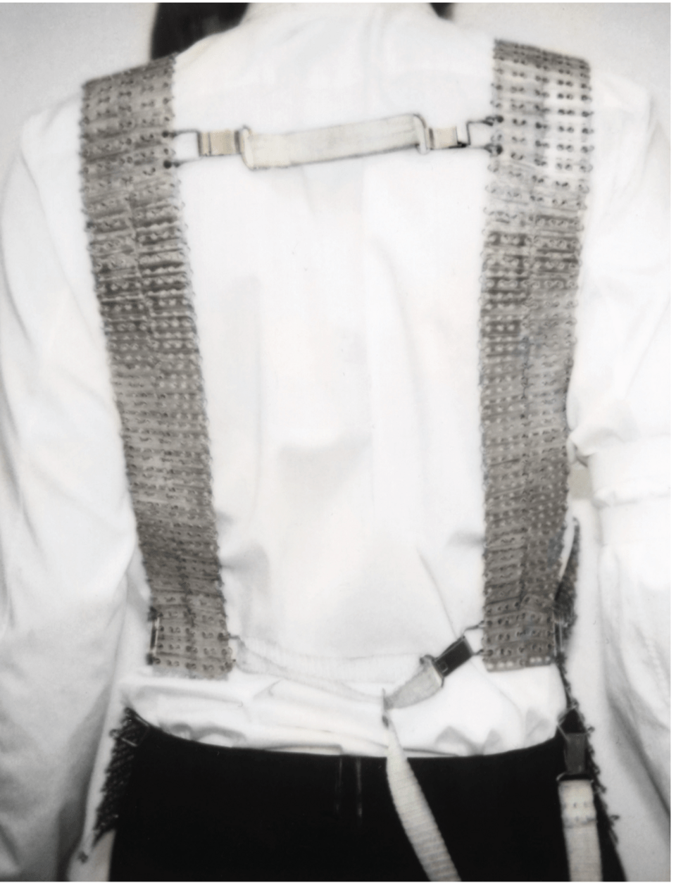 Hommes Femmes Séance de Travail Défilé # Hiver 03/04 (2003).MAK Helmut Lang Archive, LNI 563-69. Courtesy of hl-art