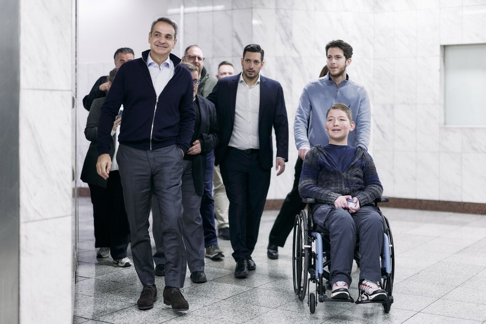 Ο πρωθυπουργός στο Μετρό της Αθήνας