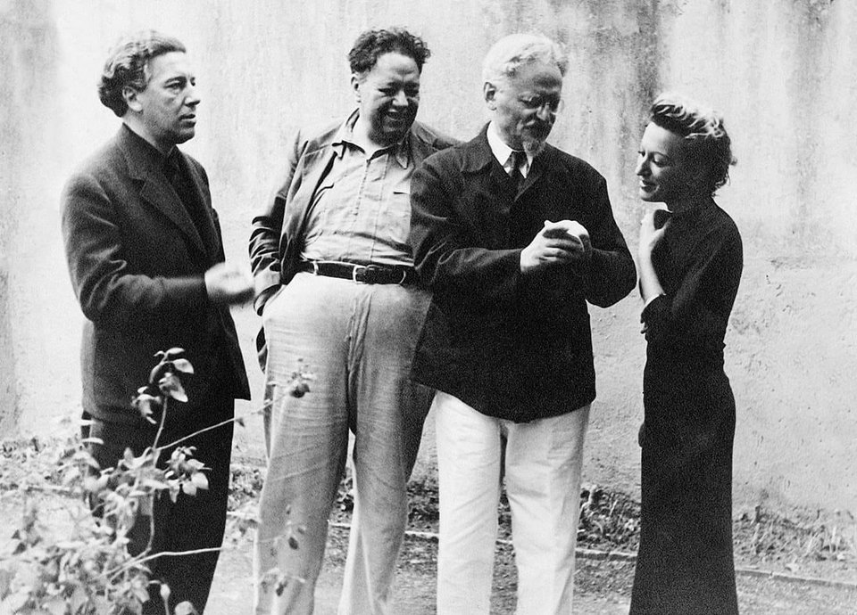 Andre Breton, Diego Rivera, Leon Trotsky, Jacqueline Lamba το 1938 / Snark/Art Resource