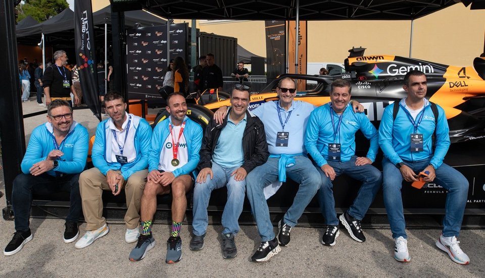 Lukas Antos, OPAP Chief Customer Officer, Γιώργος Ζούμας, OPAP Sponsorships Director, Γιάννης Παύλου, OPAP Head of CEO Office, Ματθαίος Ματθαίου, OPAP Chief Sales &amp; Marketing Play Stores, HL &amp; Operations Officer, Kamil Ziegler, OPAP Executive Member of the Board of Directors &amp; Advisor to the Chairman &amp; CEO, Οδυσσέας Χριστοφόρου, Αναπληρωτής Διευθύνων Σύμβουλος του ΟΠΑΠ, Φώτης Ζησιμόπουλος, Chief Sales &amp; Marketing OPAP Stores Officer