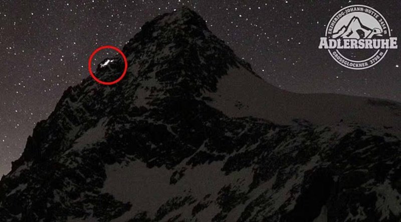  Έξι ώρες αργότερα τα φώτα έχουν αρχίσει να εξασθενούν, ενώ οι δυνάμεις της γυναίκας την έχουν εγκαταλείψει.  