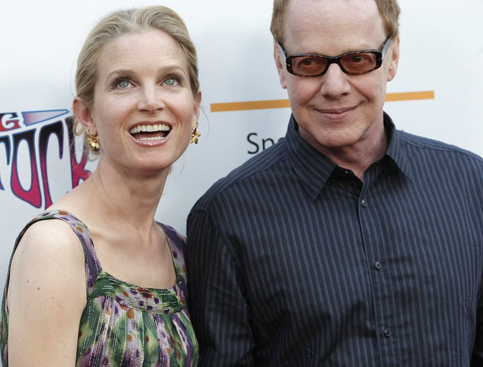 Η ηθοποιός Μπρίτζετ Φόντα, και ο σύζυγός της, μουσικός Ντάνι Έλφμαν, στην πρεμιέρα της ταινίας «Taking Woodstock» στο Λος Άντζελες, την Τρίτη 4 Αυγούστου 2009