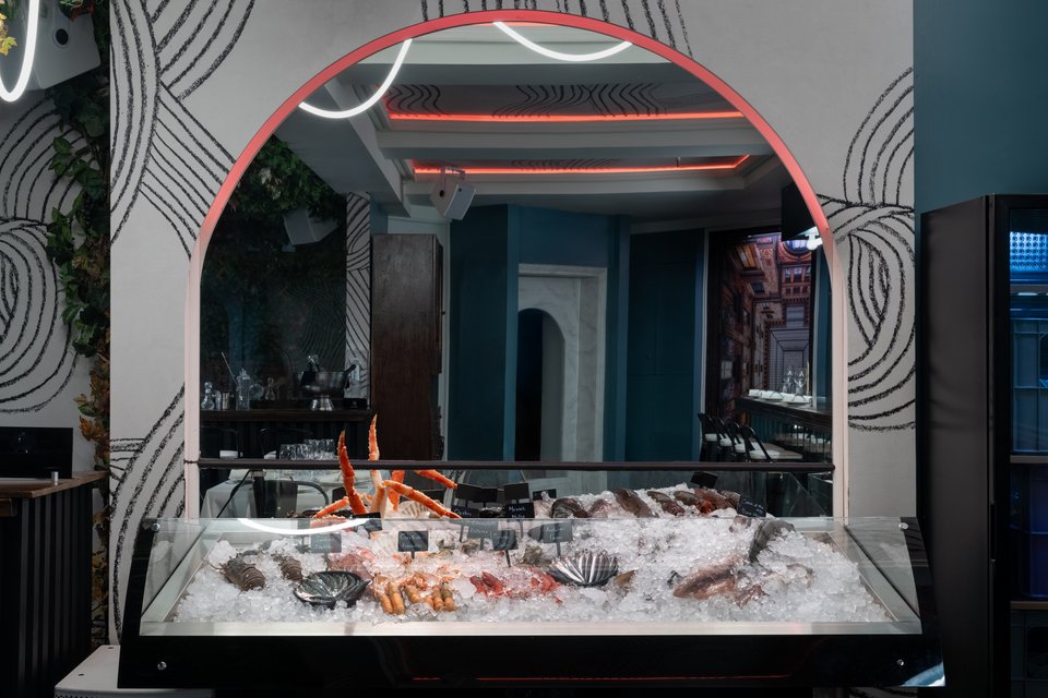 Η ψαριέρα με τα ψάρια και τα θαλασσινά της ημέρας, 