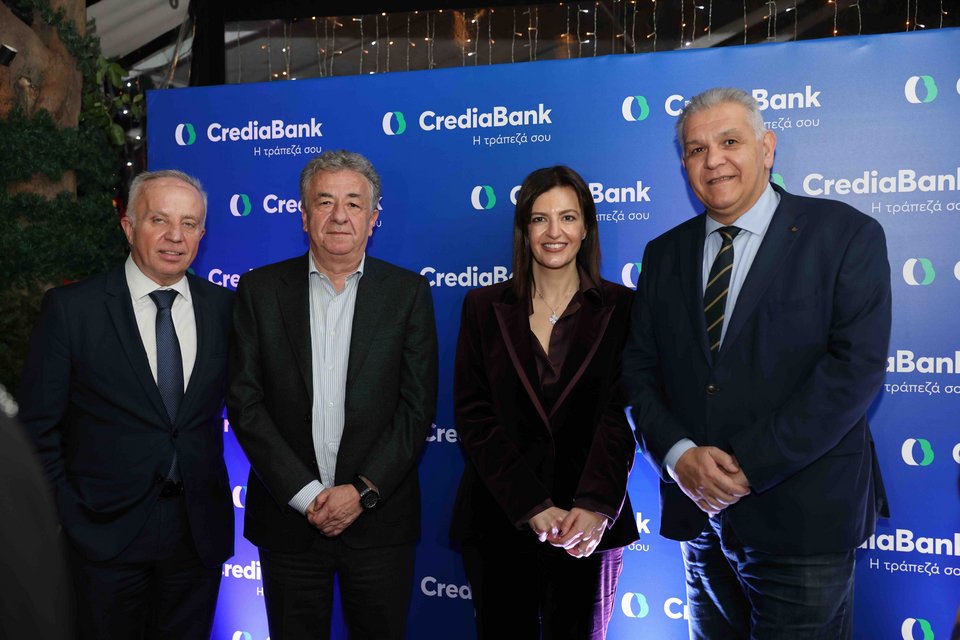 Ο κ. Μακέδος, Αντιπρόεδρος Δ.Σ. CrediaBank, ο κ. Αρναουτάκης, Περιφερειάρχης Κρήτης, η κ. Βρεττού, CEO της CrediaBank, ο κ. Καρκανάκης, Προέδρος του Επιμελητηρίου Ηρακλείου