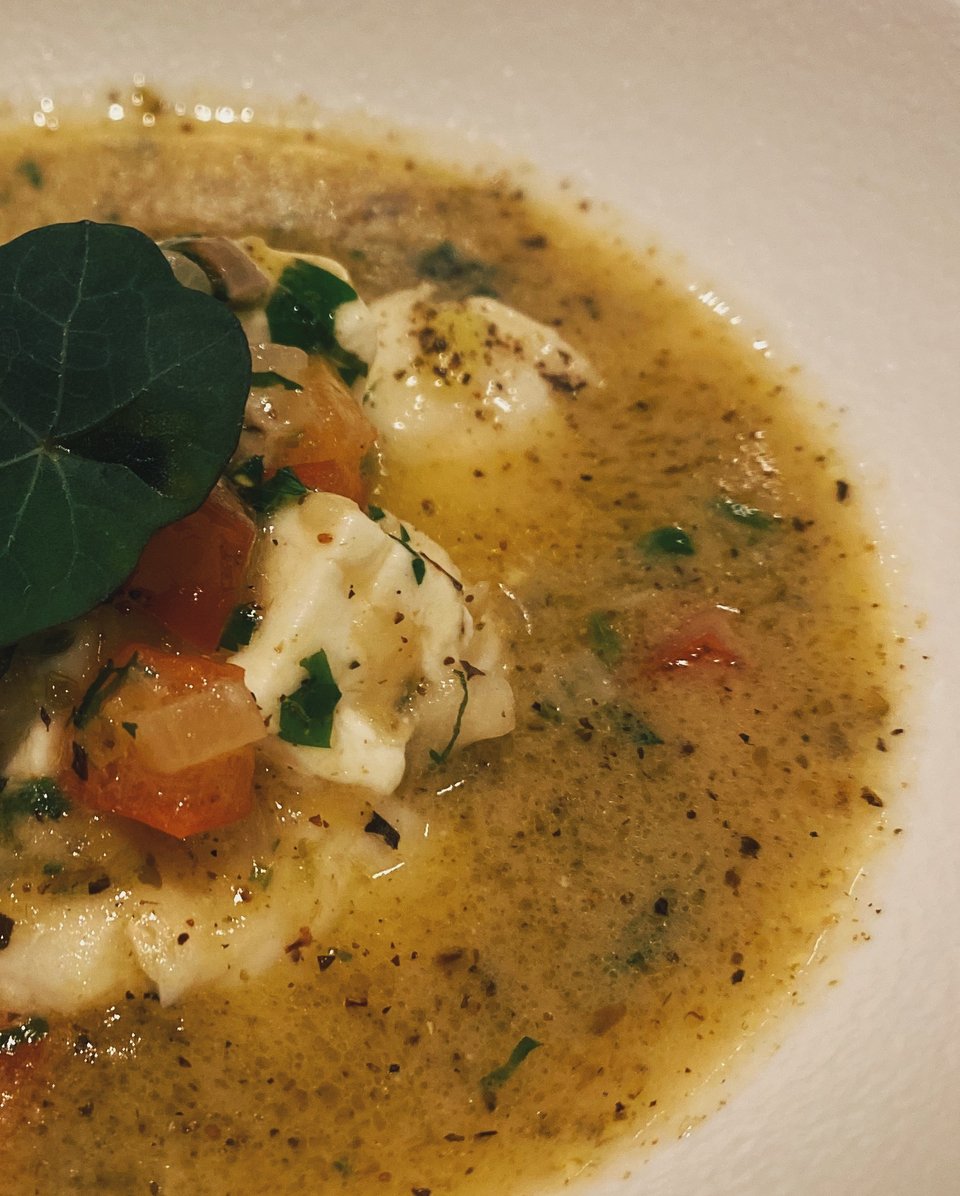 Σαγανάκι με πεσκανδρίτσα.