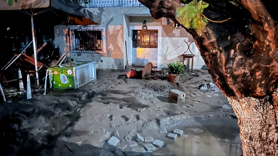 Ζημιές στη Λακωνία λόγω της κακοκαιρίας Byron / Φωτογραφία AP 