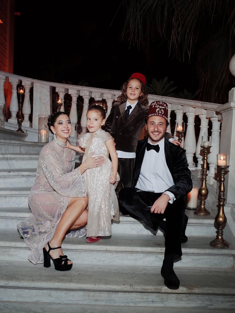 Η Νουρ Φάρες με την οικογένειά της 