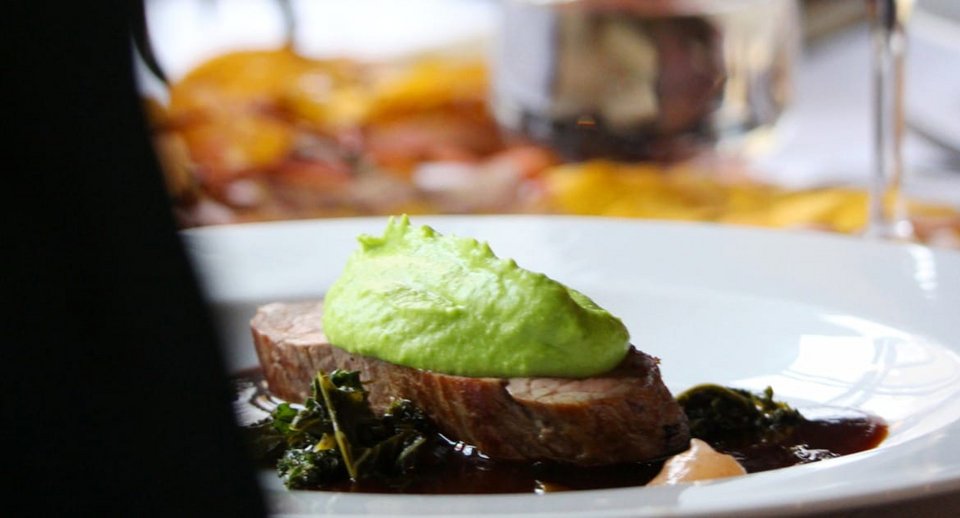 Το Östersund ήταν από τις πρώτες πόλεις που απέκτησαν τον τίτλο Πόλης Γαστρονομίας το 2010, χτίζοντας τη φήμη του πάνω στη βιωσιμότητα και τη μικρή κλίμακα / WIKIPEDIA