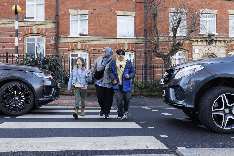 Το φαινόμενο του carspreading δεν αποτελεί πια μια τεχνική λεπτομέρεια της αυτοκινητοβιομηχανίας αλλά μια βαθιά κοινωνική, περιβαλλοντική και πολεοδομική πρόκληση / WIKIPEDIA