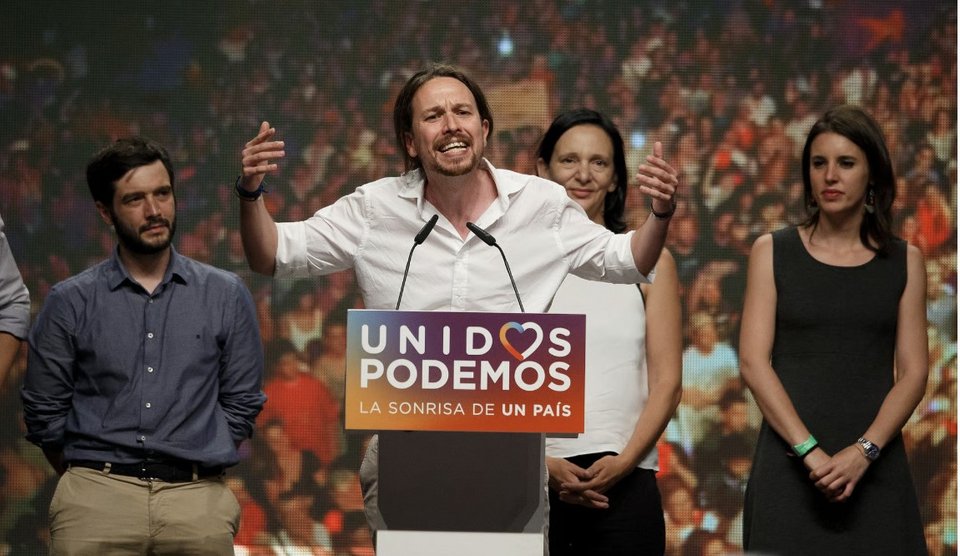 Η ίδρυση του κόμματος επίσημα στις 16 Ιανουαρίου 2014 στη Μαδρίτη είχε κάτι από... θεατρική παράσταση και κάτι από εργαστήριο / AP