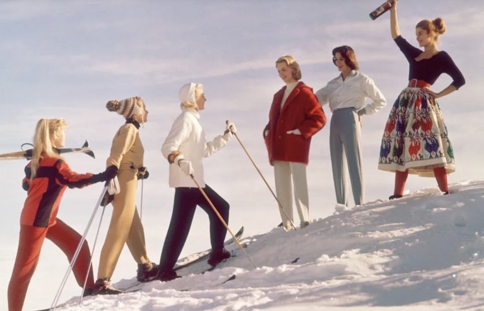 Οι παγωμένες πλαγιές υπήρξαν επί δεκαετίες ένα «διπλό» πεδίο: χώρος άθλησης και ταυτόχρονα πασαρέλα / SHUTTERSTOCK