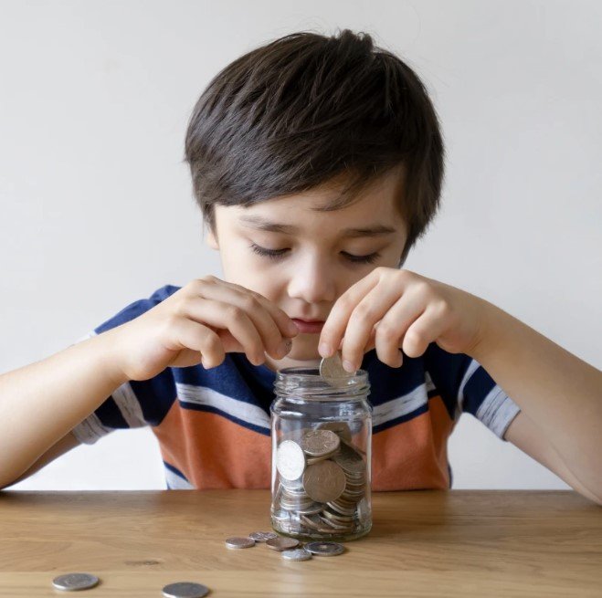 Οι γονείς τους, στη μεγάλη πλειονότητα, υιοθετούσαν ένα αυστηρό αλλά όχι ψυχρό μοντέλο ανατροφής, συνδυάζοντας τη ζεστασιά με μια δόση παθητικότητας και πειθαρχίας / SHUTTERSTOCK