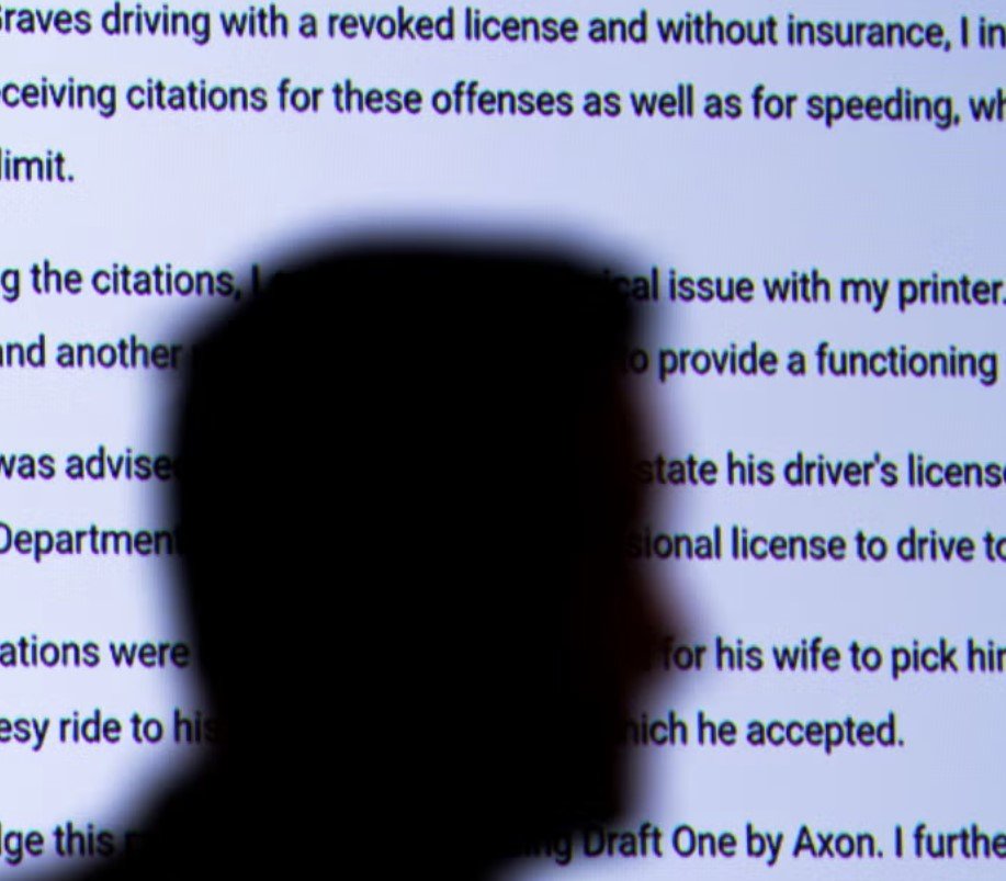 Ο Τζόλιμορ περιγράφει πώς μοιάζουν τα «όχι πολύ εξελιγμένα» κείμενα που παράγονται από ΑΙ και γιατί είναι συχνά ανιχνεύσιμα: ίδιος τόνος, ουδέτερος, άχρωμος, μια μεθοδικότητα που δεν αλλάζει ανάλογα με το ερώτημα / ISTOCK