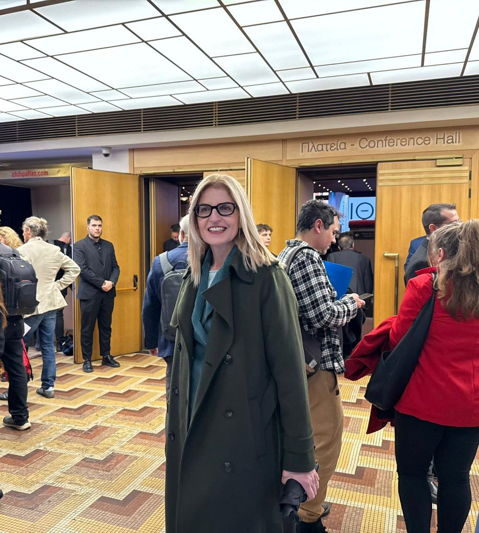 Η Δώρα Αυγέρη