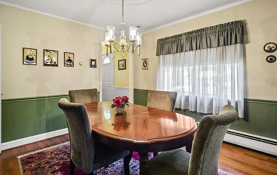 Η τραπεζαρία πριν