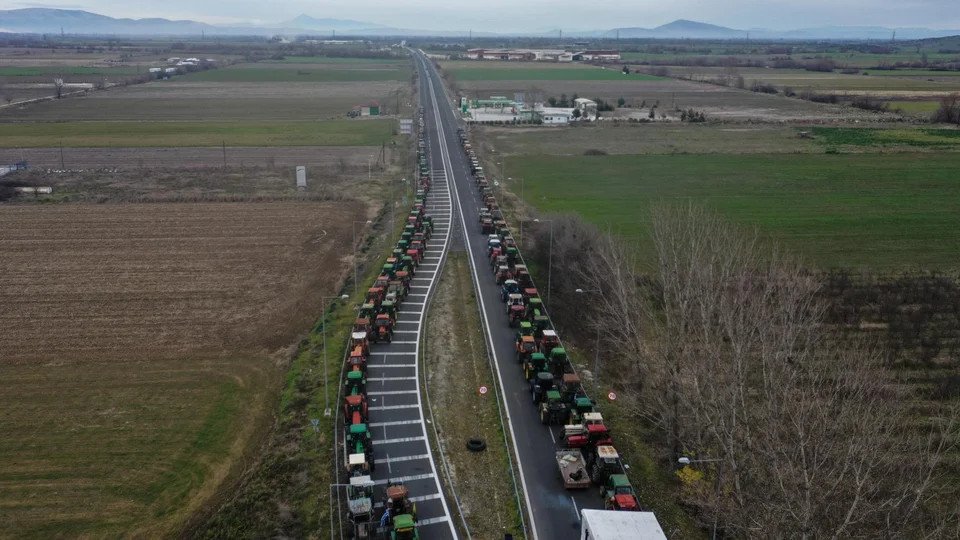 Συνεχίζουν οι αγρότες τις κινητοποιήσεις / Φωτογραφία INTIME