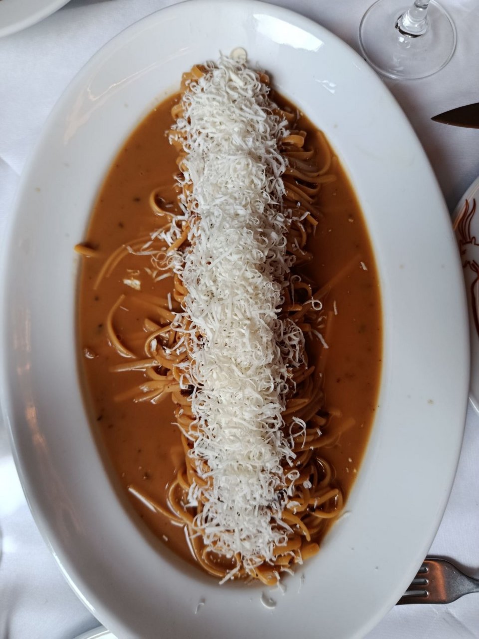 Manari μακαρονάδα