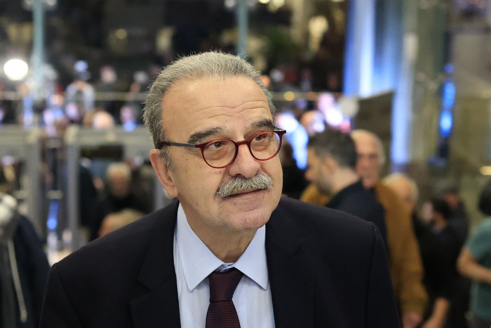 Γιάννης Μαντζουράνης