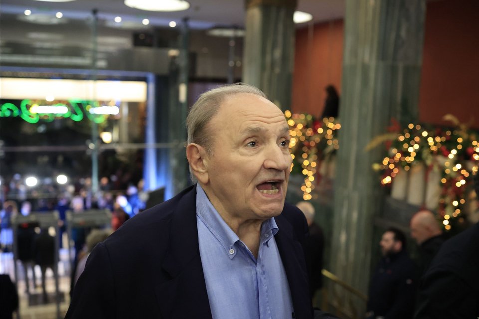 Στέφανος Τζουμάκας