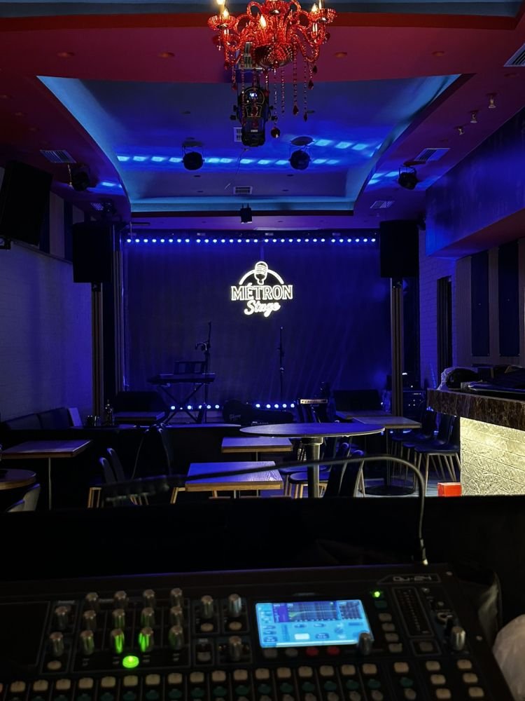 Κάθε βράδυ και άλλο live