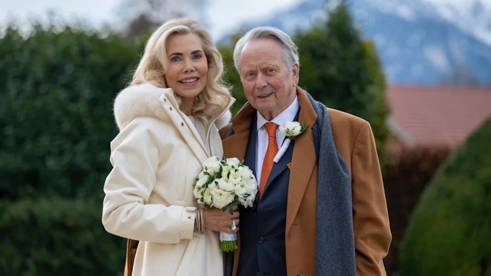 Ο 82χρονος κληρονόμος της Porsche παντρεύτηκε την πρώην του Αγά Χαν 