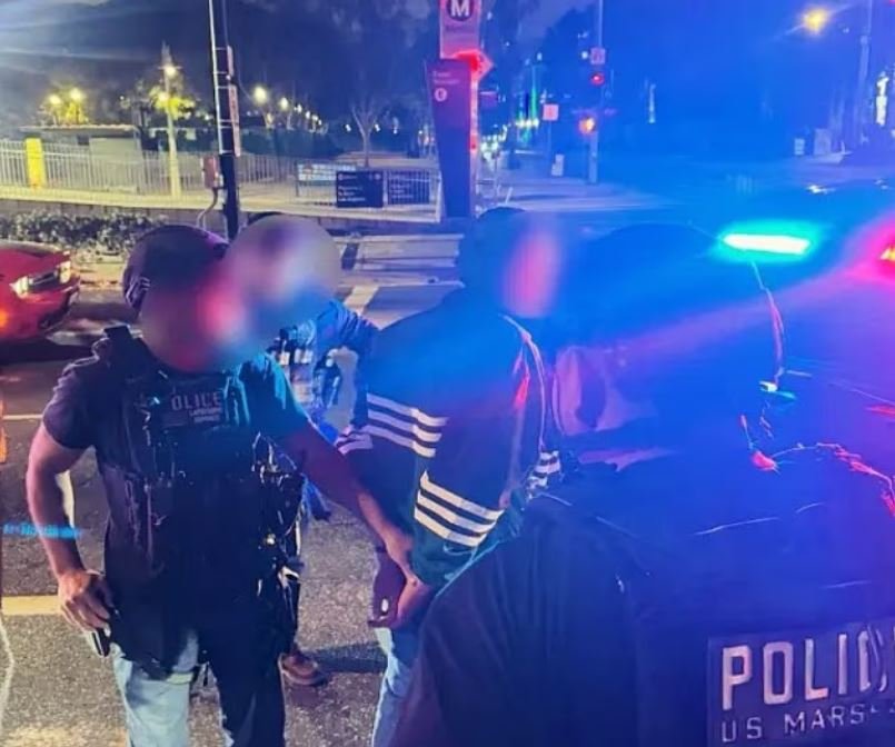 Η στιγμή της σύλληψης του Νικ Ράινερ για τη δολοφονία των γονιών του / LAPD