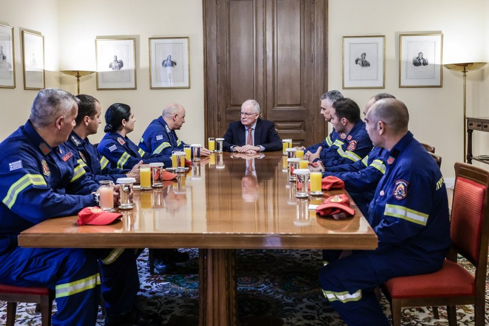 πυροσβέστες