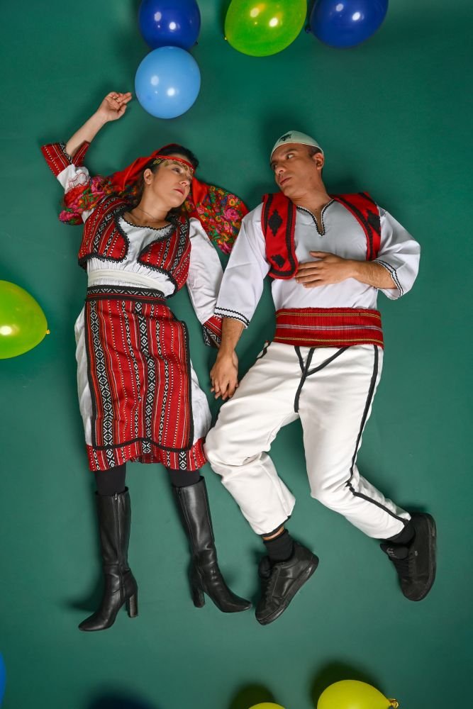 Η πολιτική κωμωδία του Γιετόν Νεζίραϊ «ΠΤΗΣΗ/ΚΟΣΟΒΟ» 