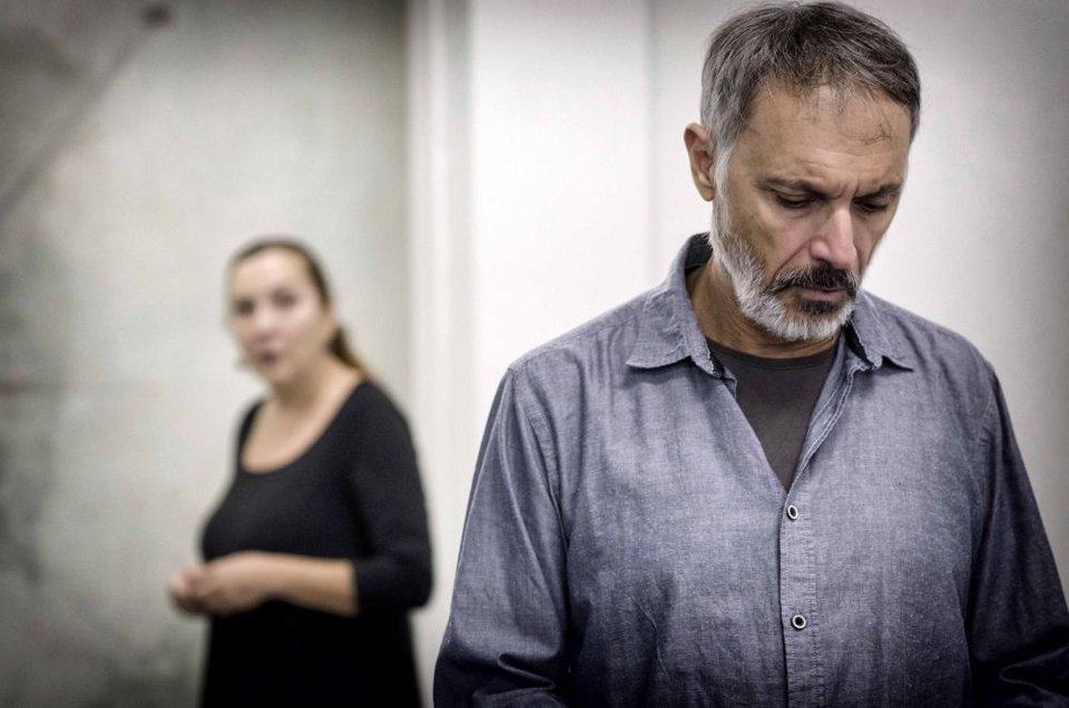 «Αναζητώντας την Ελένη» Μαρία Τσιμά, Θανάσης Χαλκιάς, Νατάσα Νταϊλιάνη. 