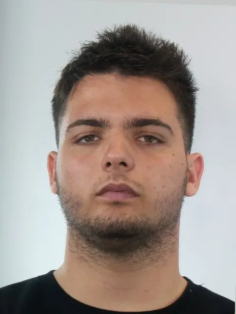 Ο 20χρονος θείος 