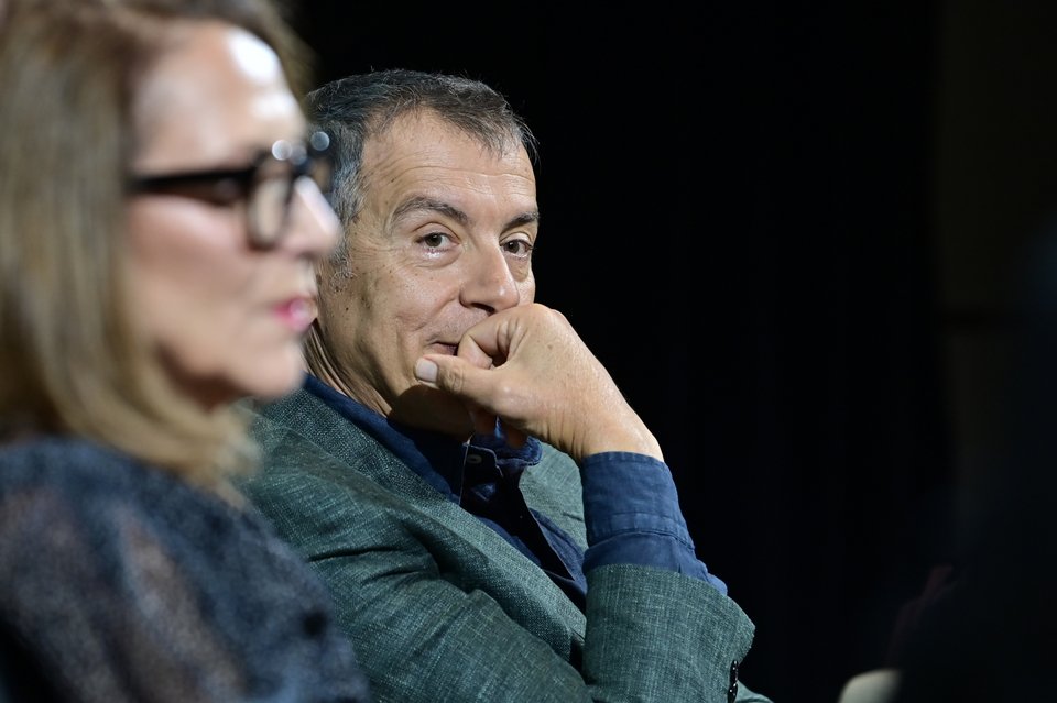 Ο Σταύρος Θεοδωράκης και η Σοφία Γιαννακά