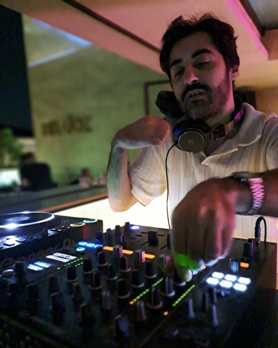 Ο DJ και μουσικός παραγωγός, Ζακ Φάμελλος / Εικόνα: Γιάννης Παναγιωτόπουλος, προσωπική συλλογή