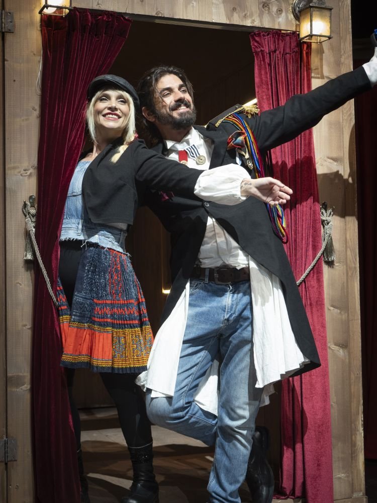 Ελεωνόρα Ζουγανέλη, Δημήτρης Γκοτσόπουλος στην παράσταση Το μεγάλομας τσίρκο στο Ίδρυμα Μείζονος Ελληνισμού