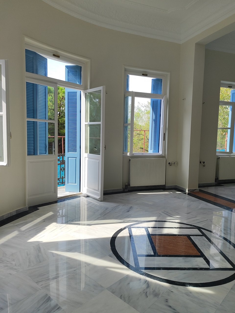 Άποψη από το εσωτερικό του κτιρίου