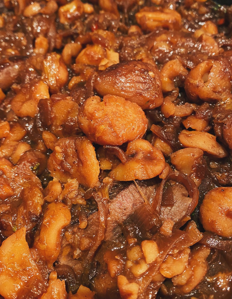 Το πιάτο με πάπια και κάστανα / Φωτογραφία: Μάνος Λειβαδάρος / iefimerida