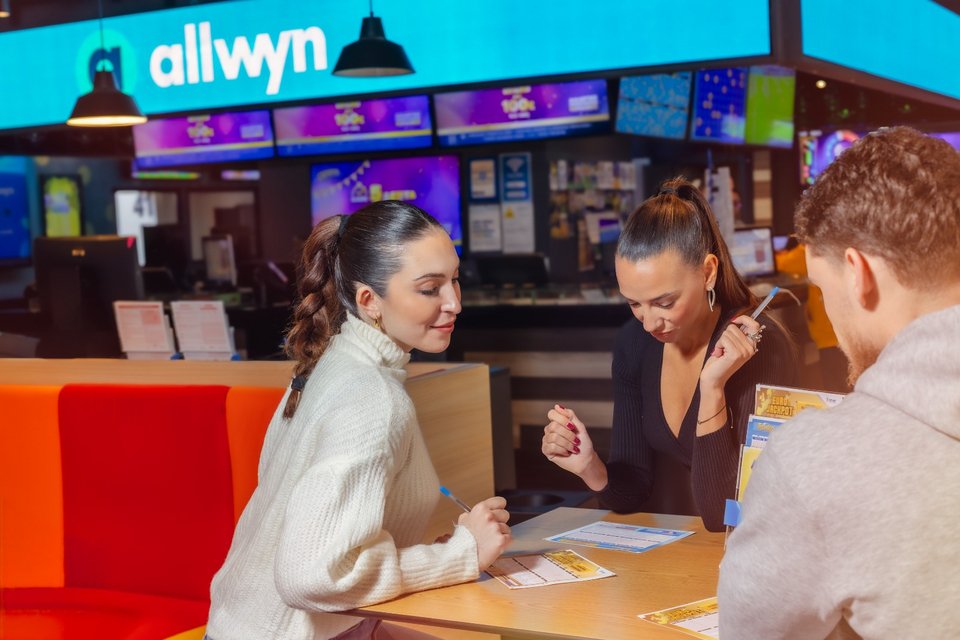 Με σύγχρονο look and feel, τα καταστήματα Allwyn φέρνουν περισσότερη διασκέδαση και ακόμη πιο πολλές εκπλήξεις 
