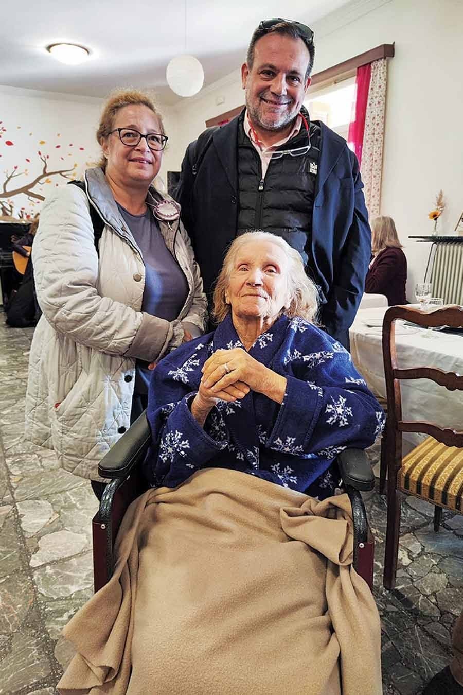 Με τον γιο της, Αλέξανδρο 