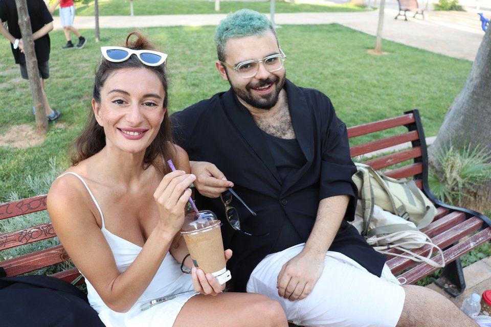 Ο Akylas και η τραγουδοποιός Cilia Katrali το 2023 / Εικόνα: Μ. Νταλούκας 2023